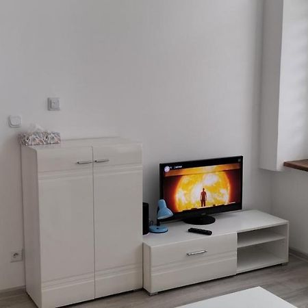 Kawalerka Blisko Gor Apartment Глухолази Екстериор снимка