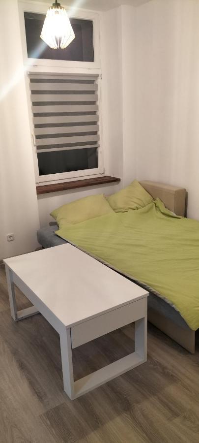 Kawalerka Blisko Gor Apartment Глухолази Екстериор снимка